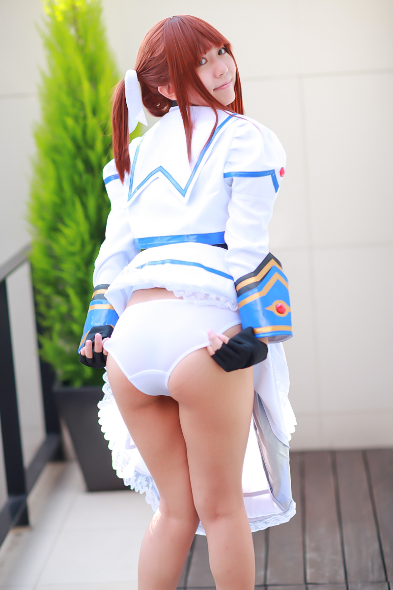 [Cosplay]  Hot Maho Shojo Lyrical Nanoha 诱惑的动作